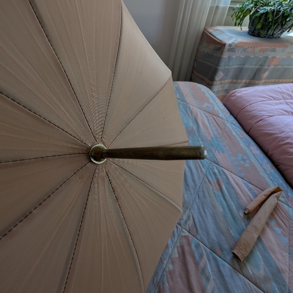 Vintage Italian Parasol - Picture 7 of 10
